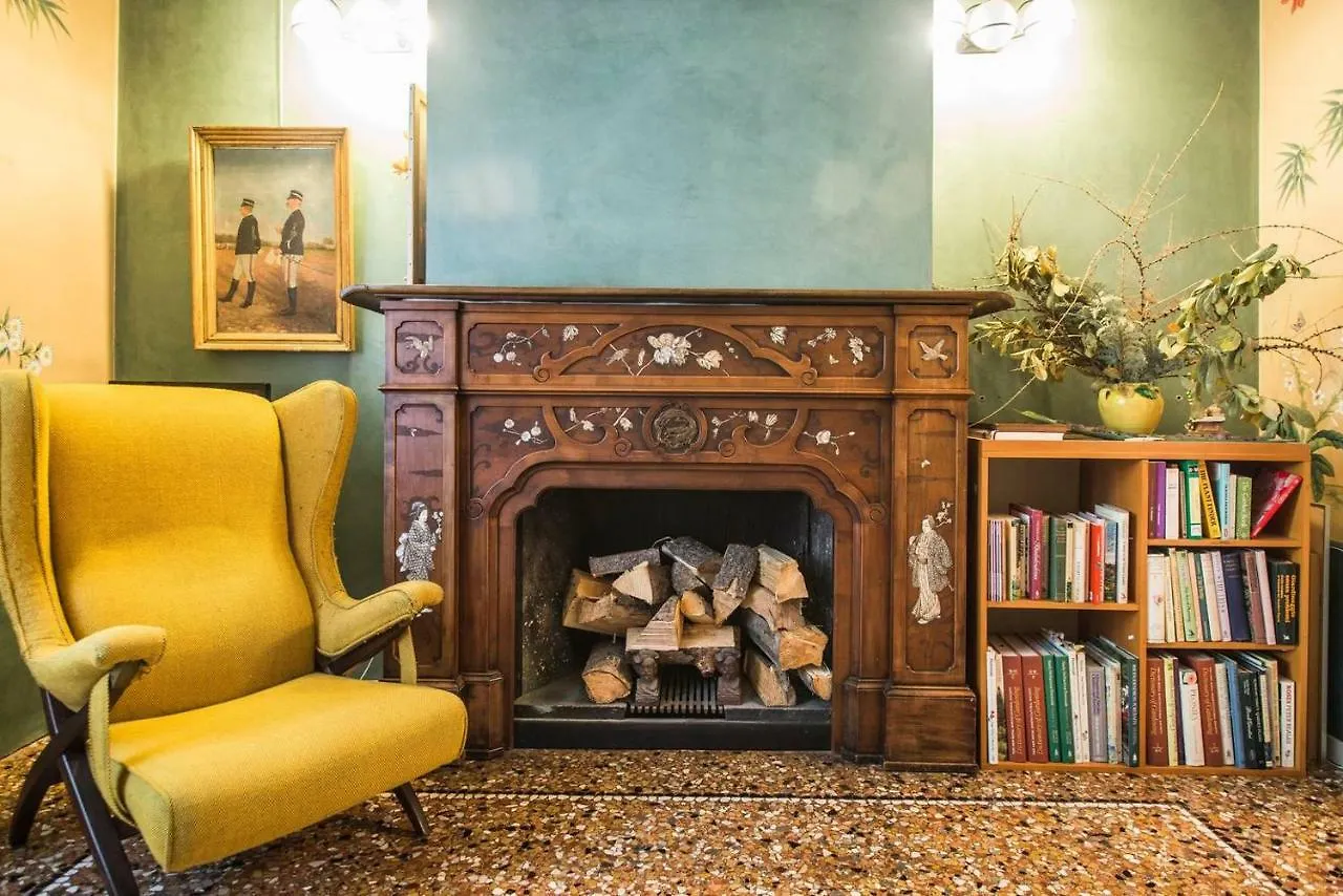 Hintown Charming Villa Milan 0*,  Italy