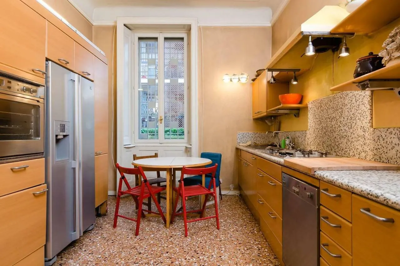 Hintown Charming Villa Milan Italy