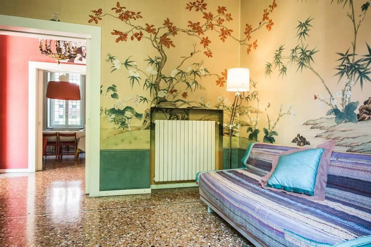 Hintown Charming Villa Milan Italy